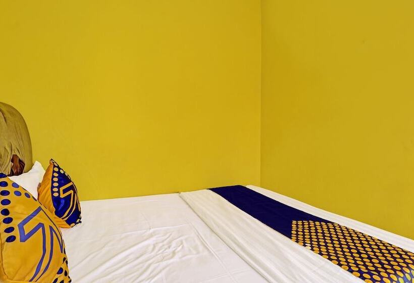 Otel Spot On 91478 Wisma Aura Syariah