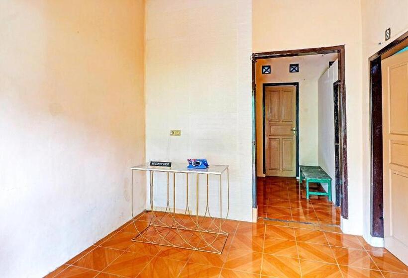 Otel Spot On 91478 Wisma Aura Syariah