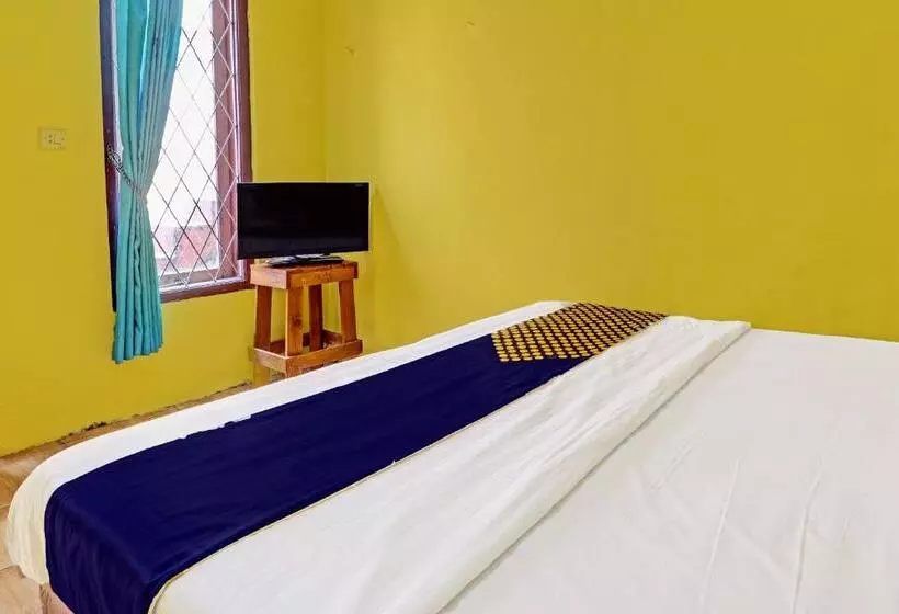 Hotelli Spot On 91478 Wisma Aura Syariah