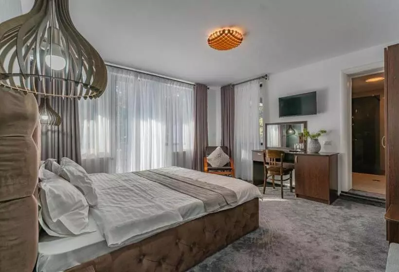 ペンション Iris Predeal