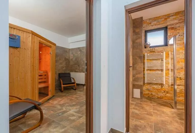 ペンション Iris Predeal