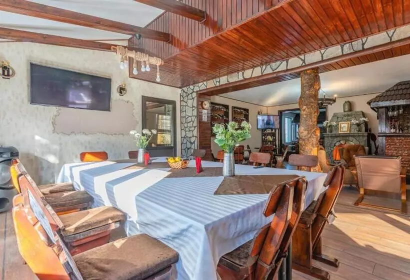 ペンション Iris Predeal