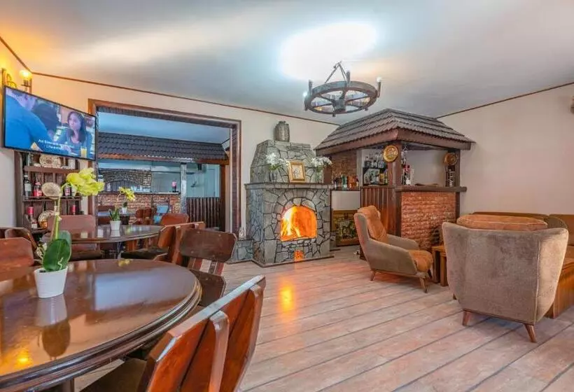 ペンション Iris Predeal