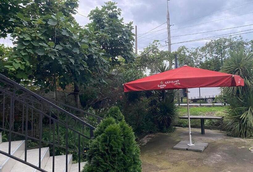 پانسیون Sanny Kobuleti