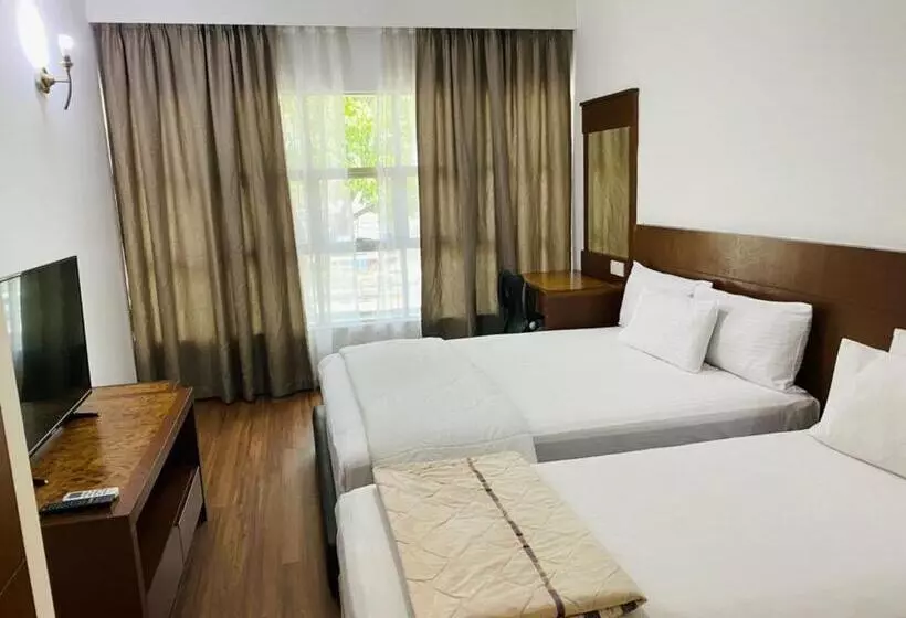 ペンション Ee Hotel Johor Jaya