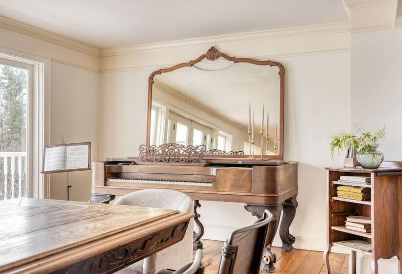 River House By Avantstay Historic Secluded Estate On The Hudson River W Pool Sleeps 24