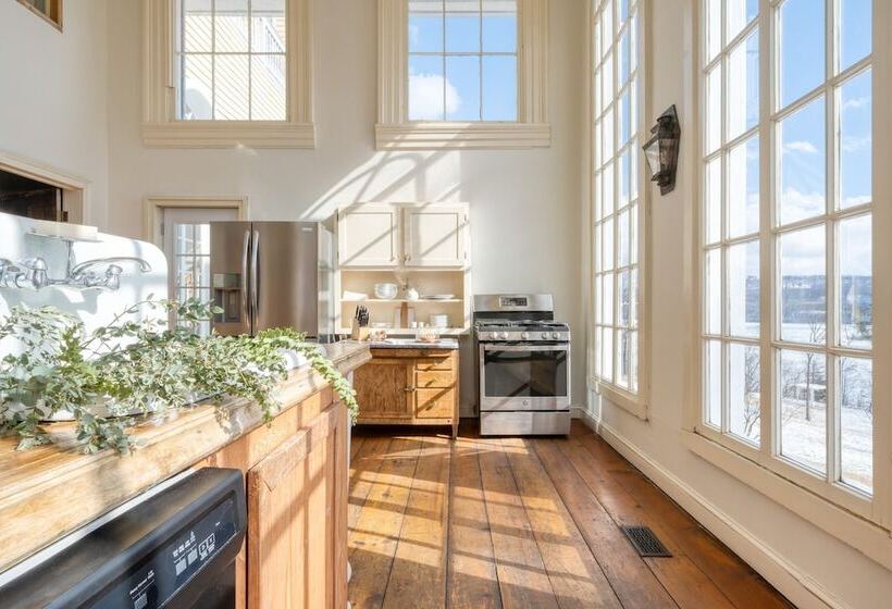 River House By Avantstay Historic Secluded Estate On The Hudson River W Pool Sleeps 24