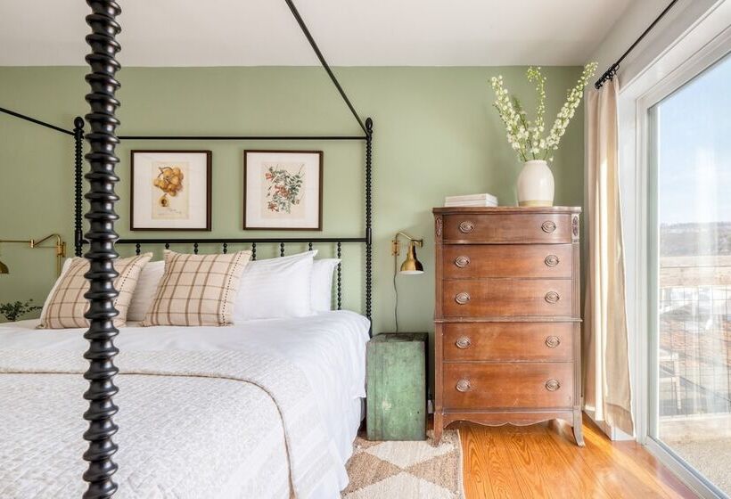 River House By Avantstay Historic Secluded Estate On The Hudson River W Pool Sleeps 24