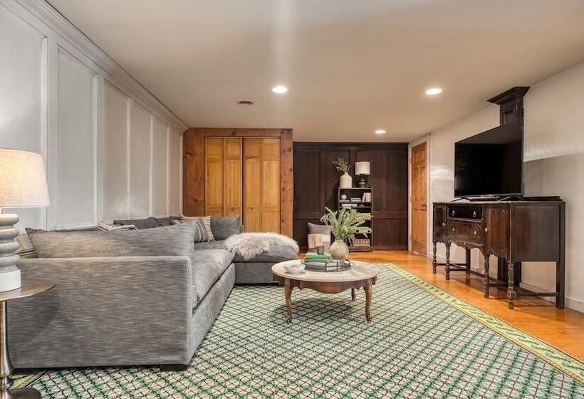 River House By Avantstay Historic Secluded Estate On The Hudson River W Pool Sleeps 24