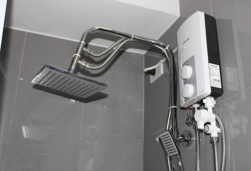 Stylish&comfort Unit With Balcony In Air Makati