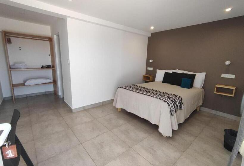 הוסטל Amigo Del Mundo