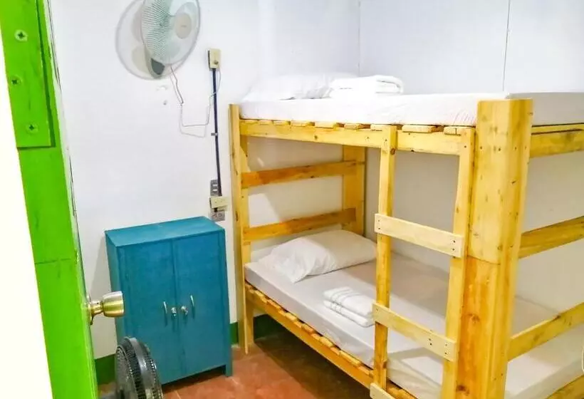 ユースホステル Hostal El Rio