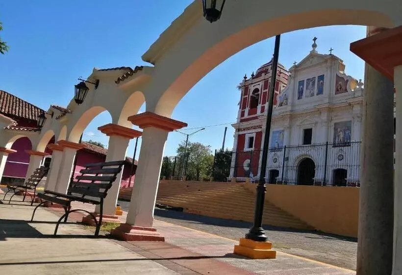 ユースホステル Hostal El Rio