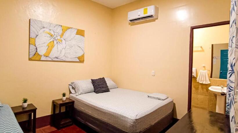هاستل Hostal El Rio