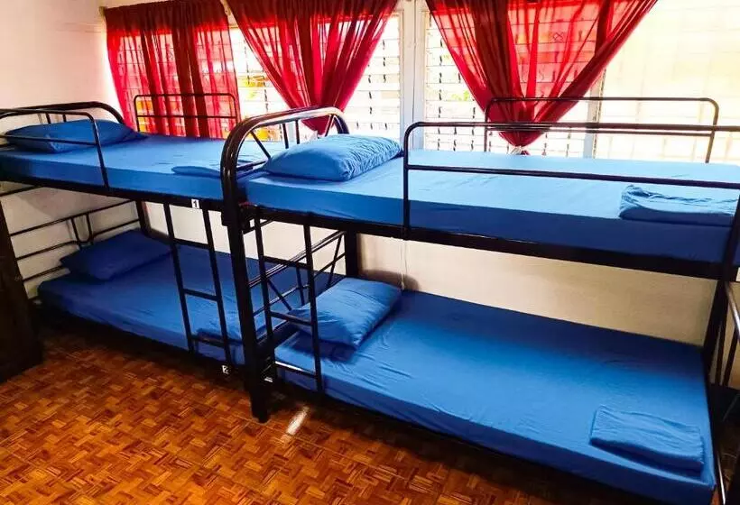 ユースホステル Hostal El Rio