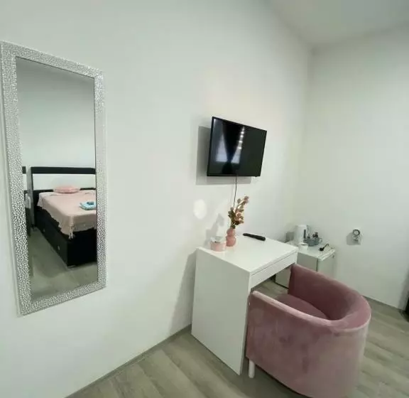 Apartmani Home