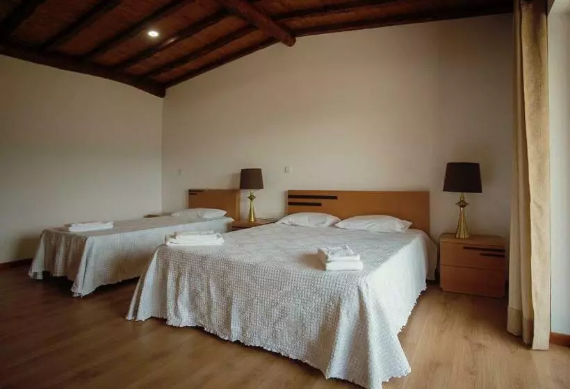 Assento Do Cávado By House And People