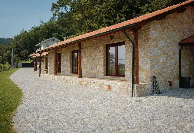 Assento Do Cávado By House And People