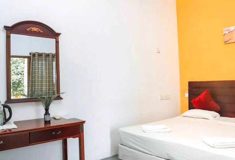 Aamiaismajoitus (B&B) New Tristar Beach