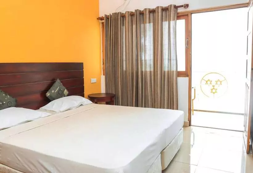 Aamiaismajoitus (B&B) New Tristar Beach