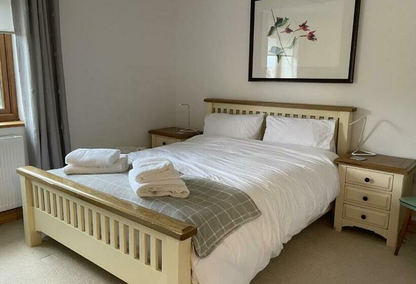تختخواب و صبحانه North Gower Cottage