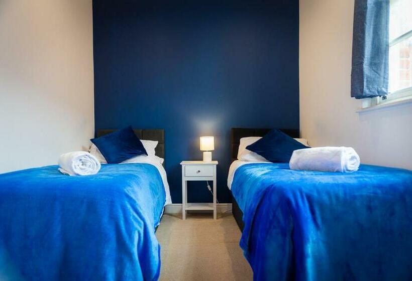 Cosy Apartment   14 Charlotte House