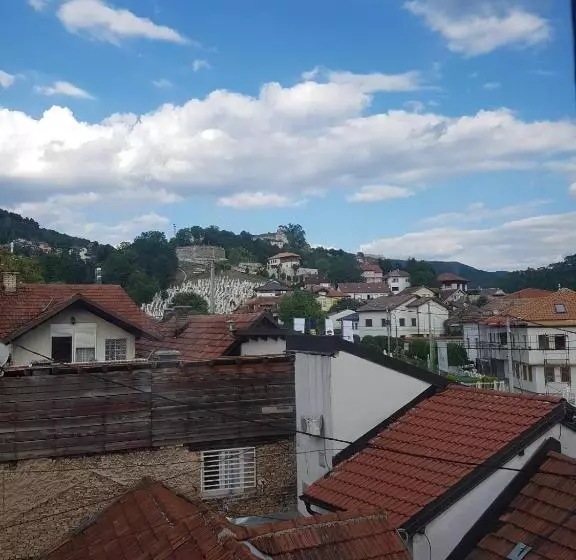 هتل Ada Apartments