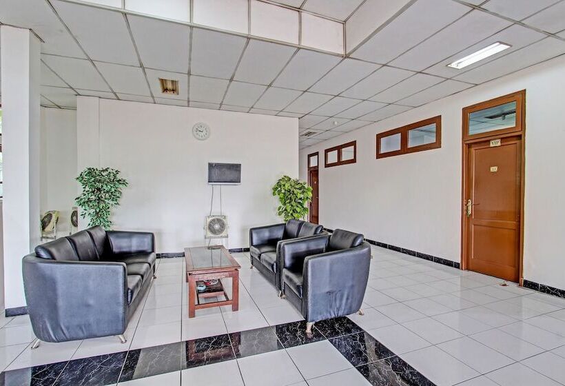 Hotell Spot On 91471 Syariah Wisma Uin Walisongo