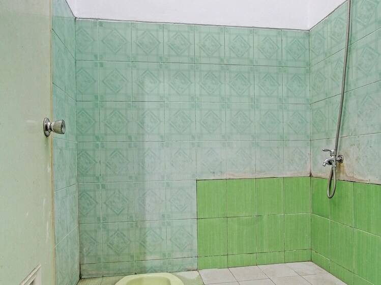 Hotell Spot On 91471 Syariah Wisma Uin Walisongo