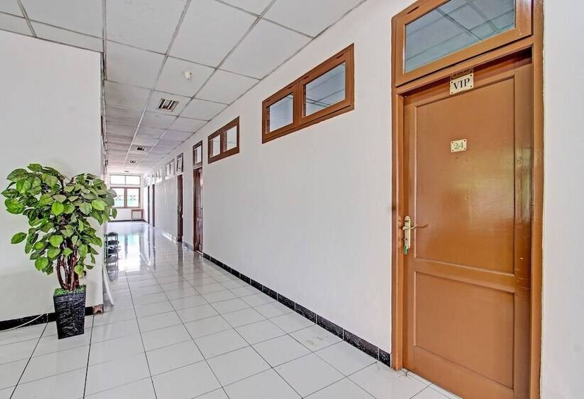 Hotell Spot On 91471 Syariah Wisma Uin Walisongo