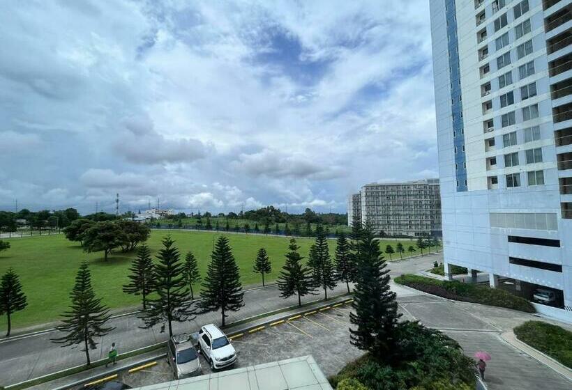 Lakeview @ Wind Residences