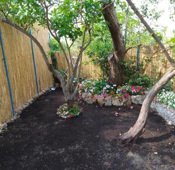 بنسيون Nuida Casa Vacanze