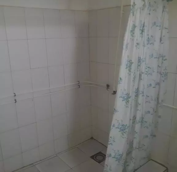 پانسیون Transit