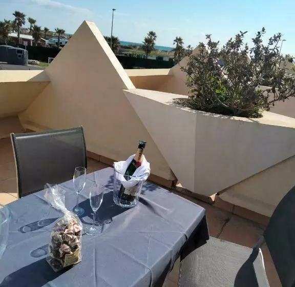 Naturisme Appartement Heliopolis Face à La Plage Avec Vue Mer