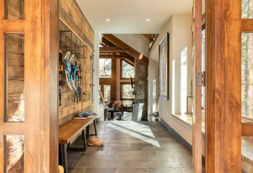 Apex By Avantstay Cozy Expansive Mountain Home Close To The Slopes W Hot Tub