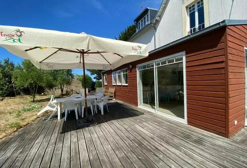 Carantec Family Home With Garden 6 Persons