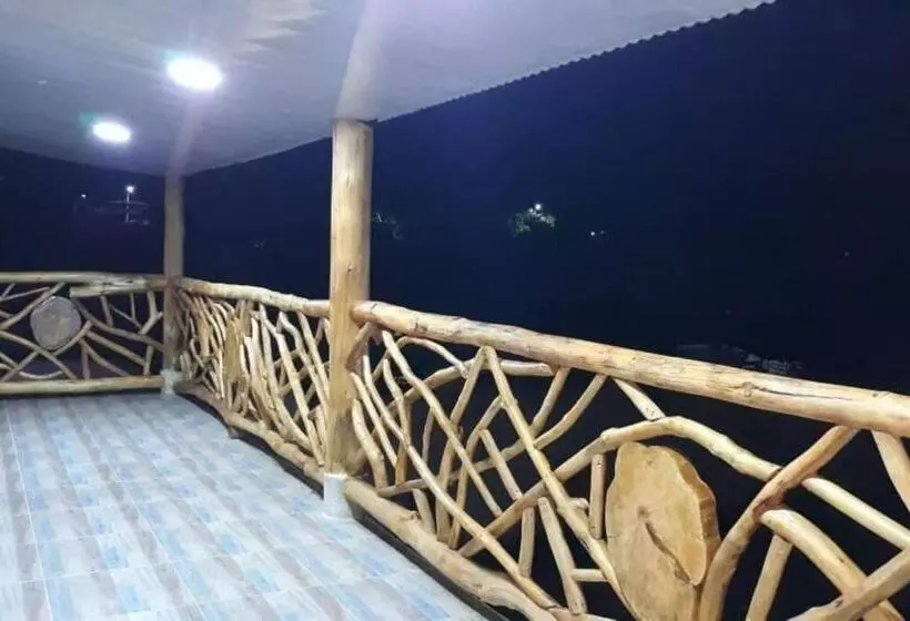ペンション Casa Hotel Villa Lorena