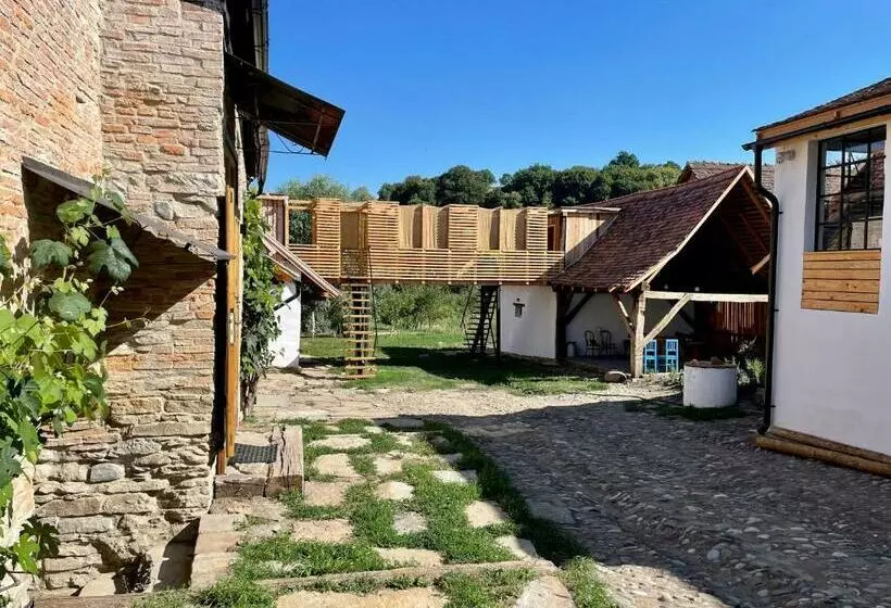 ペンション Critz Cross