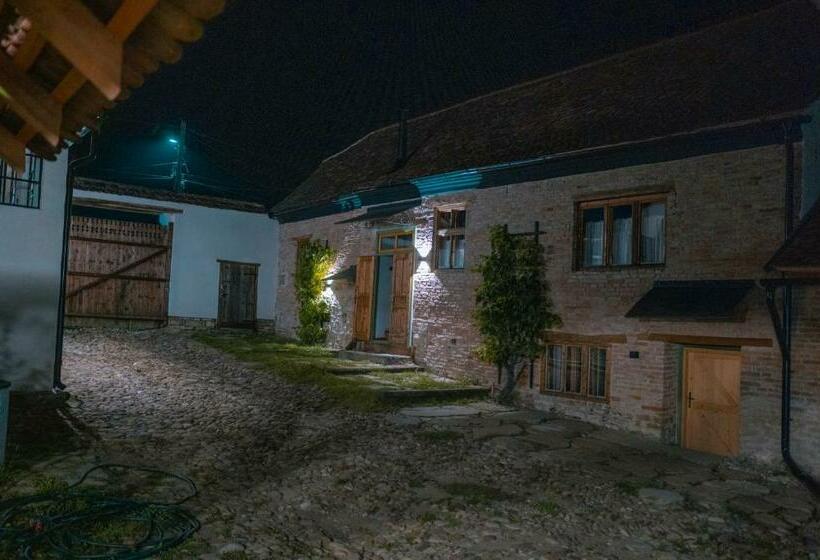 Пансион Critz Cross