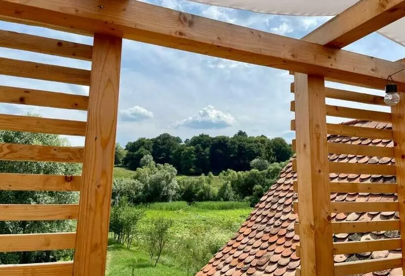 ペンション Critz Cross