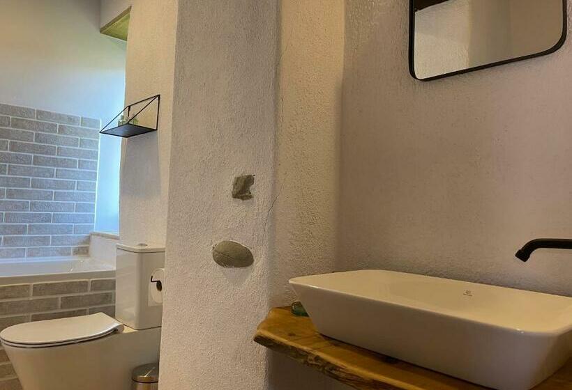 Пансион Critz Cross