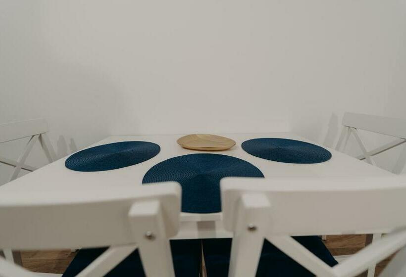 Apartamentul Albastru