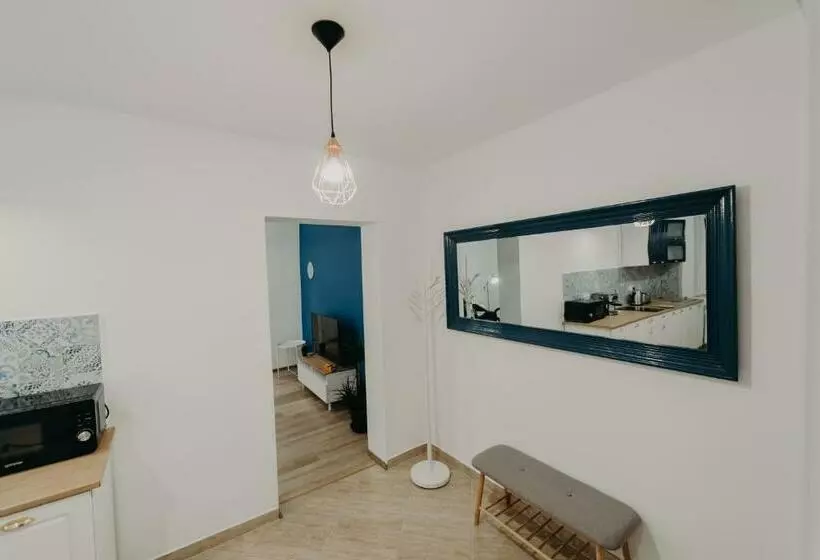 Apartamentul Albastru