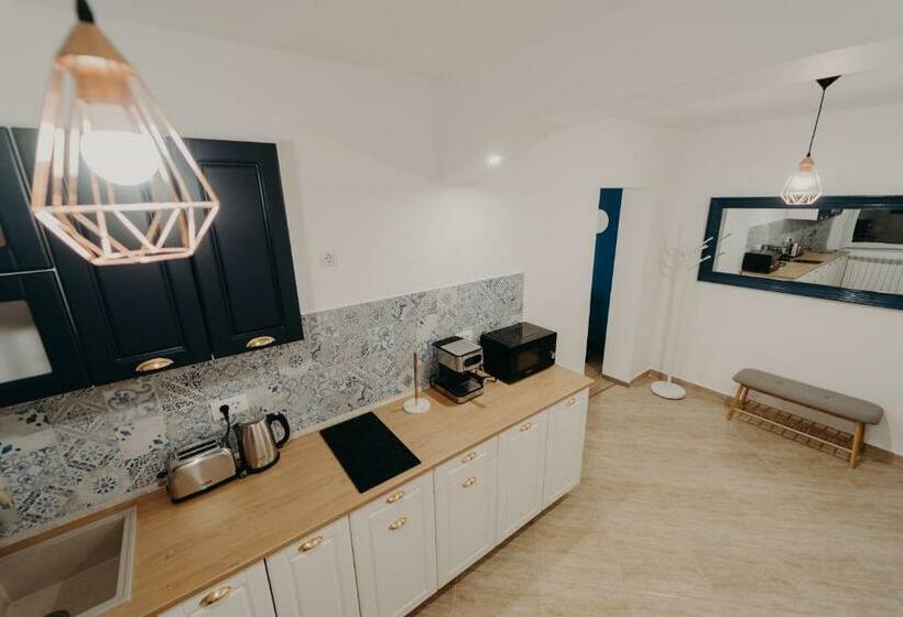 Apartamentul Albastru