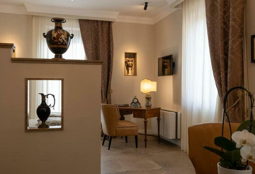 צימר Domus Clelia Paestum Antica Luxury Rooms