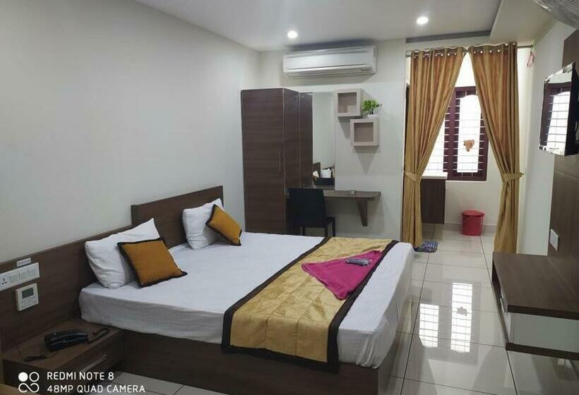 Hotel Kallada Residency