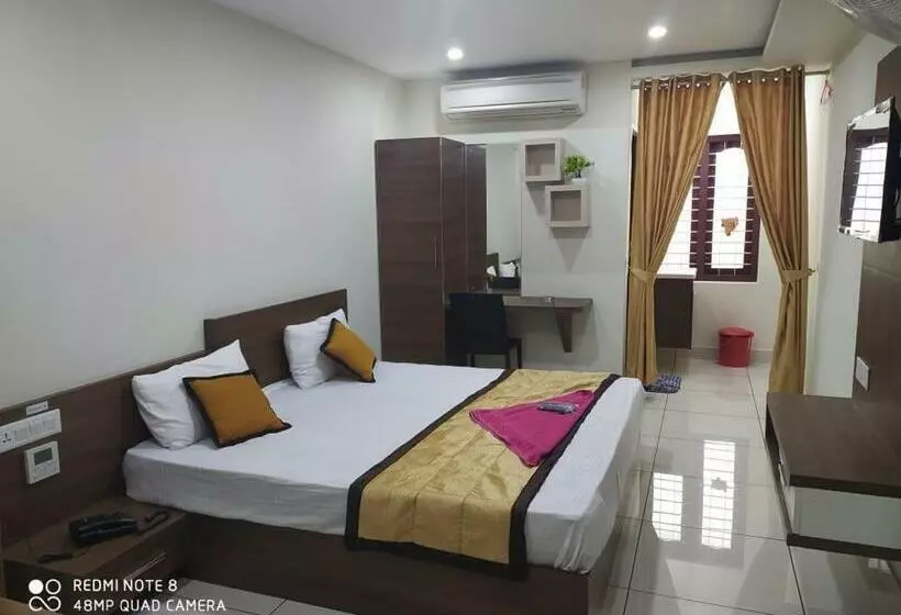 Hotelli Kallada Residency