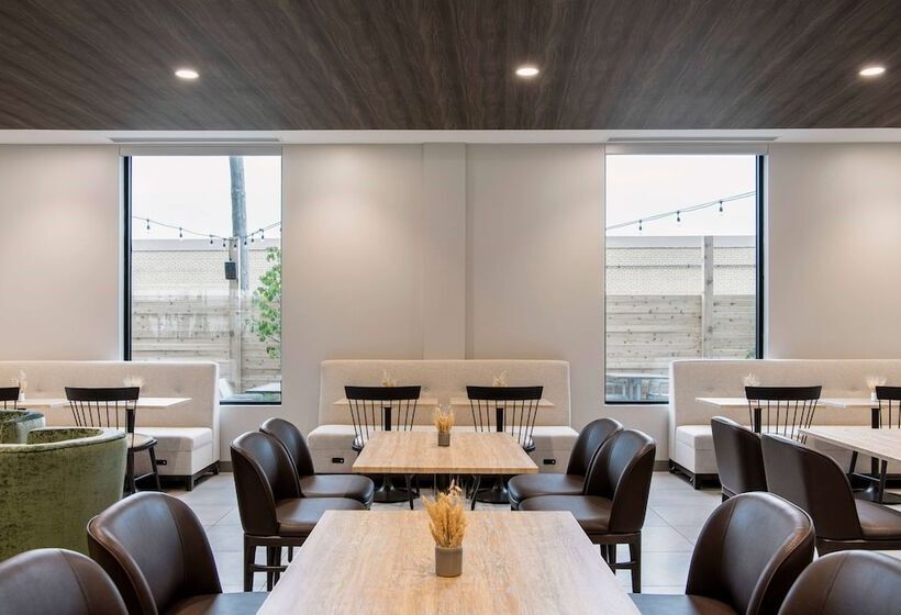 فندق Wyndham Garden Winnipeg Airport