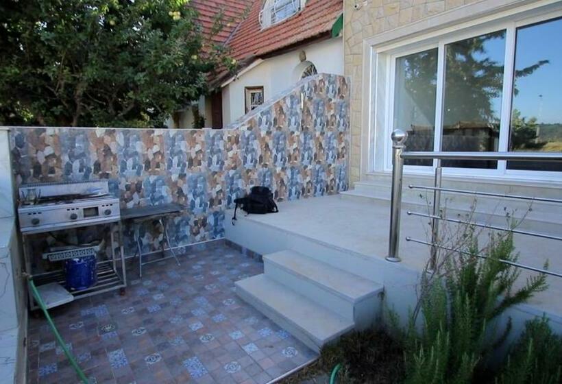 Ifrane Green Villa