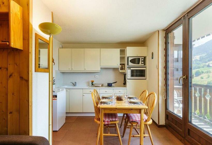 View Sur Arly E10 Happy Rentals